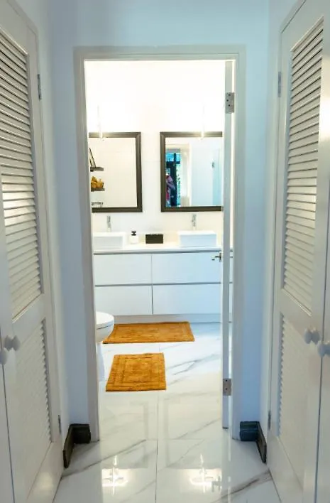 Aparthotel Chic And Cozy 2Br Apartment With Pool -Ironshore, Montego Bay