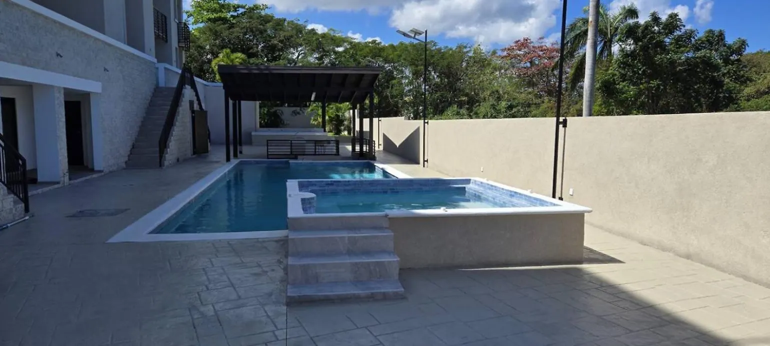 Chic And Cozy 2Br Apartment With Pool -Ironshore, Montego Bay
