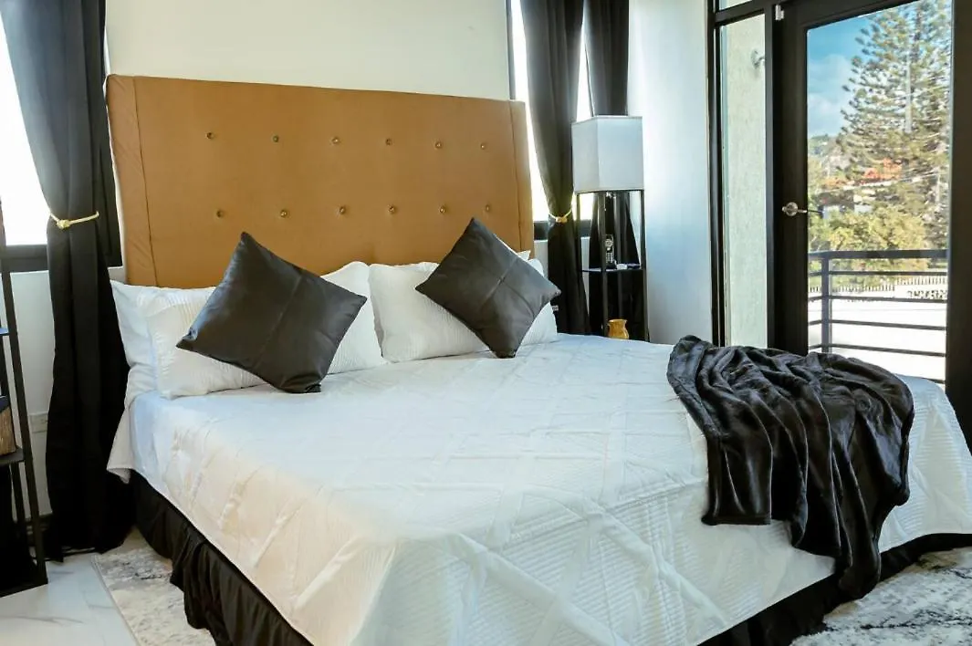 Chic And Cozy 2Br Apartment With Pool -Ironshore, Montego Bay Aparthotel